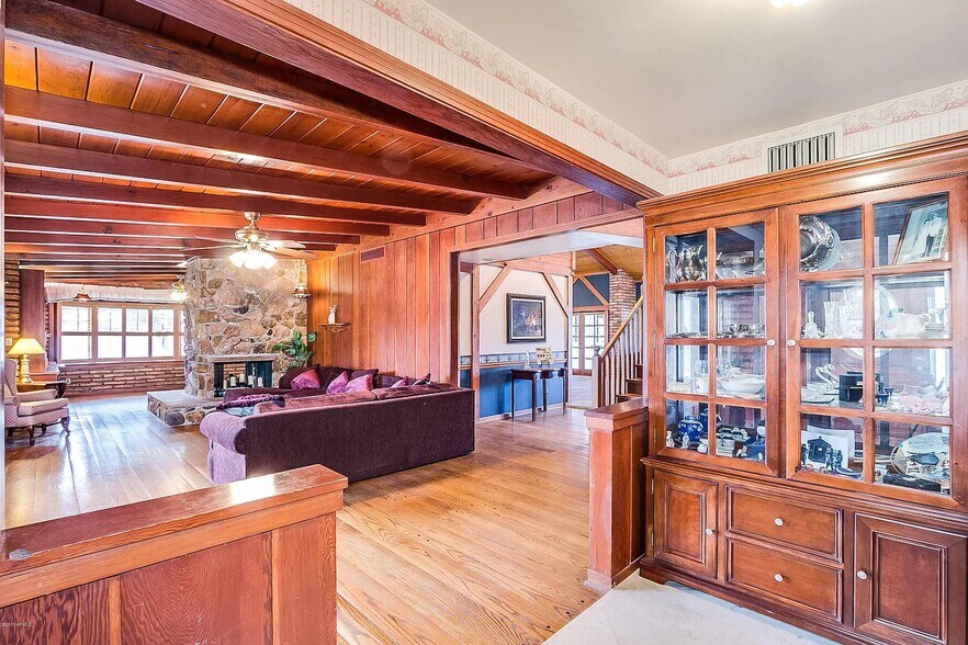 More Photos Of 1625 N Cherry Cir, Mesa Healthcare For Sale