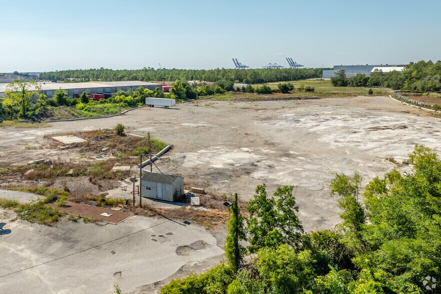 More Photos Of 800 Sunnyvale Dr, Wilmington Land For Lease