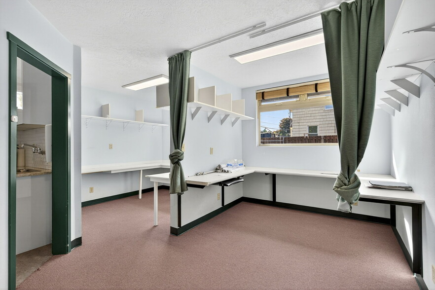 More Photos Of 5311-5315 N Vancouver Ave, Portland Medical For Sale