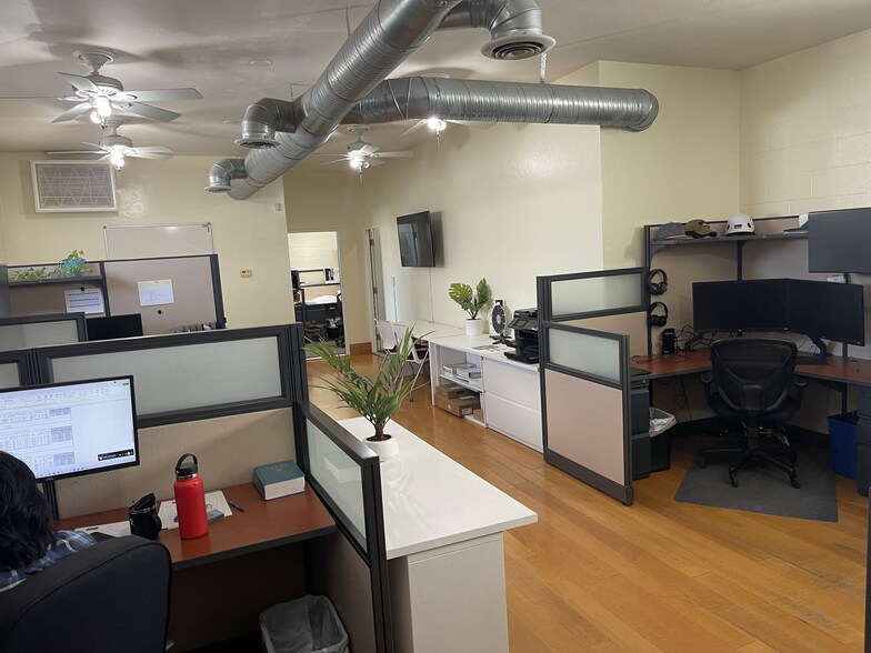 More Photos Of 8283-8285 La Mesa Blvd, La Mesa Storefront For Lease