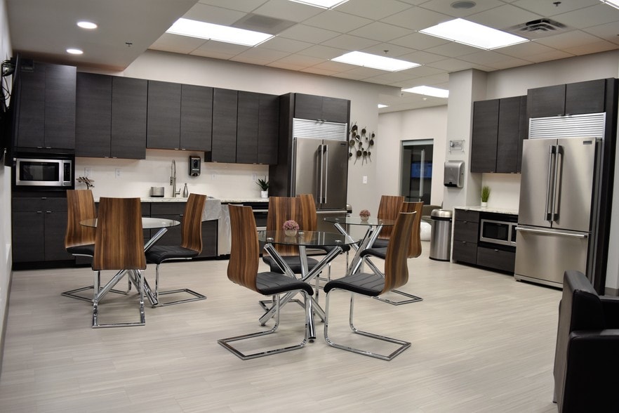 More Photos Of 101 S Elm St, Greensboro Office For Lease