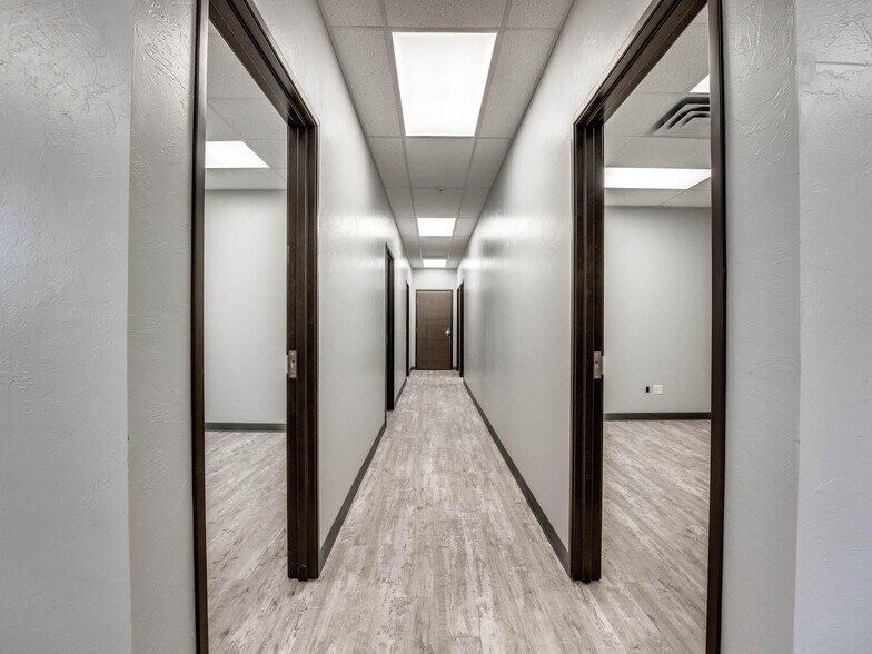 More Photos Of 1736 Red Oak Lane, Guthrie Warehouse For Lease