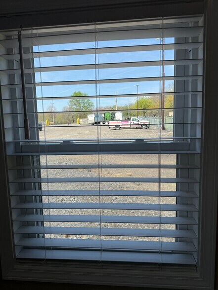 More Photos Of 4881 Pittsburgh Rd, Harrisville Light Distribution For Sale