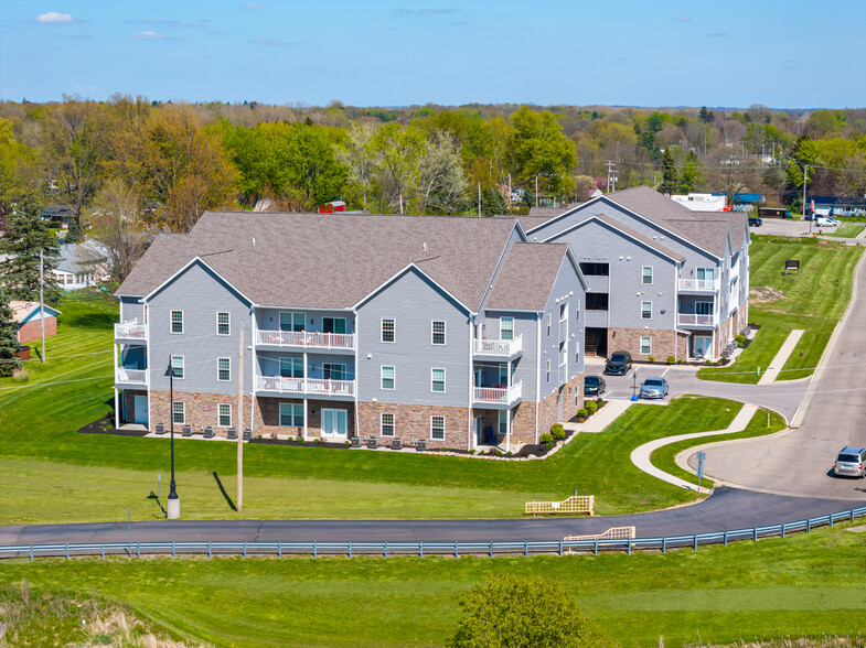 Primary Photo Of 798 Carter Dr, Galion Apartments For Sale