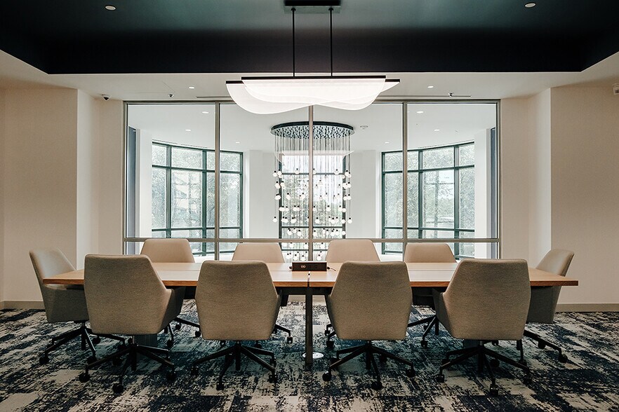 More Photos Of 21212 Northwest Fwy, Cypress Unknown For Lease