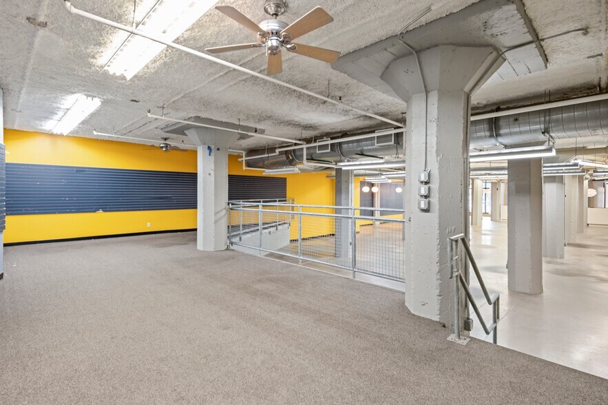 More Photos Of 718 Washington Ave N, Minneapolis Loft Creative Space For Sale