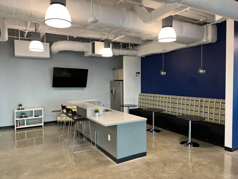 More Photos Of 8000 Avalon Blvd, Alpharetta Office For Lease