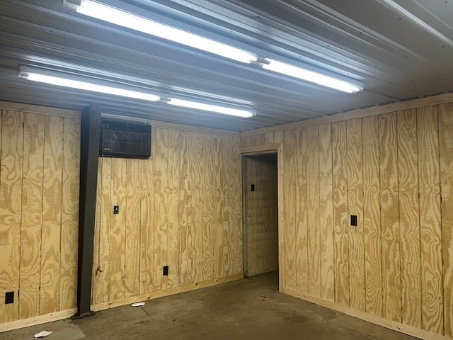 More Photos Of 3651 Eastend Dr, Humboldt Light Manufacturing For Lease