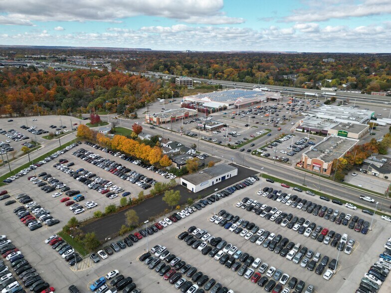 More Photos Of 142 Cross Ave, Oakville Auto Repair For Sale