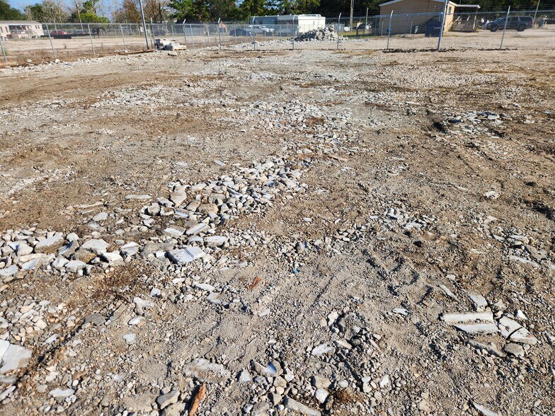 More Photos Of 10515 B Farm to Market 1462, Alvin Land For Lease