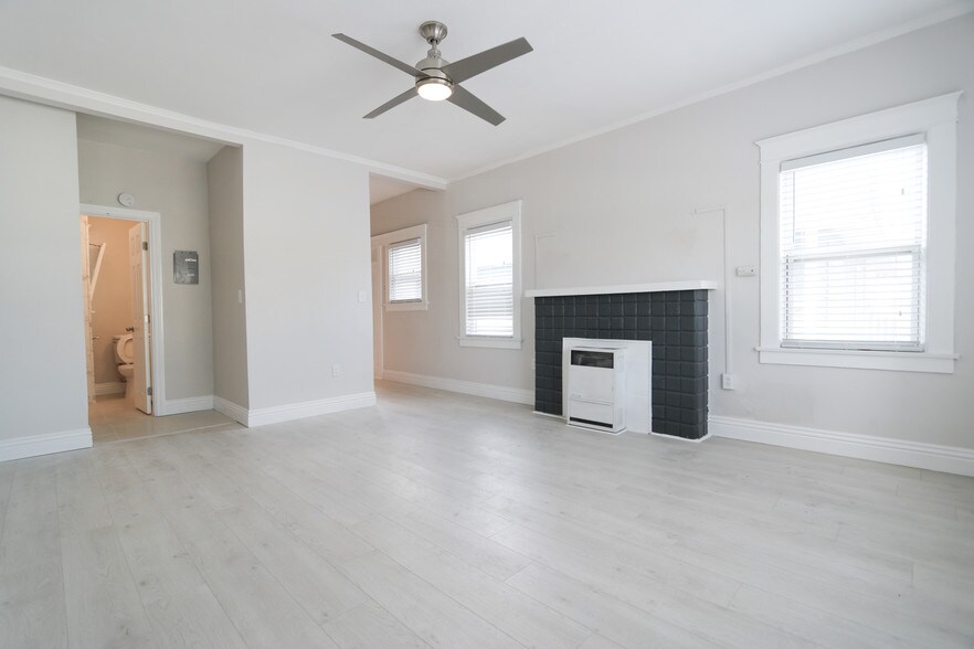 More Photos Of 328 W 8th St, Long Beach Apartments For Sale