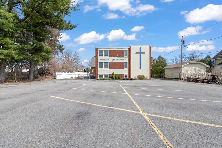 More Photos Of 2889 Culver rd, Rochester Specialty For Sale