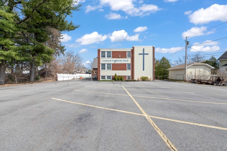 More Photos Of 2889 Culver rd, Rochester Specialty For Sale