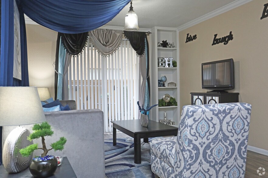 More Photos Of 424 S Bender Hollow, Humble Apartments For Sale