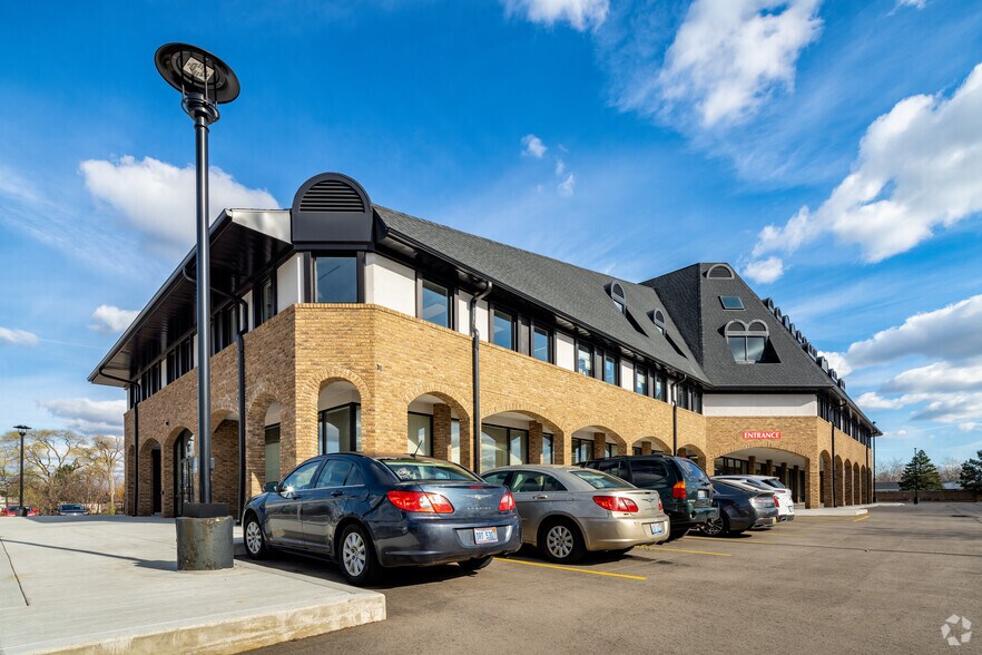More Photos Of 30800 Van Dyke Ave, Warren Office For Lease