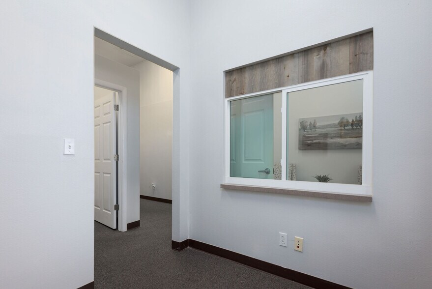 More Photos Of 4639 Clyde Morris Blvd, Port Orange Office For Lease