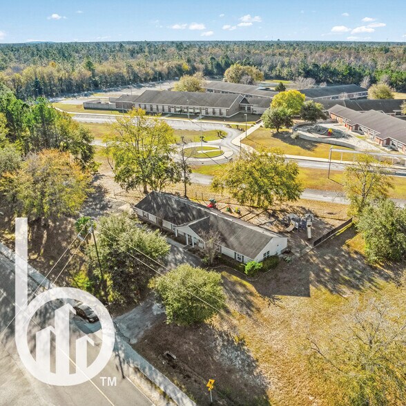 More Photos Of 5418 County Road 23B, Macclenny Office For Sale