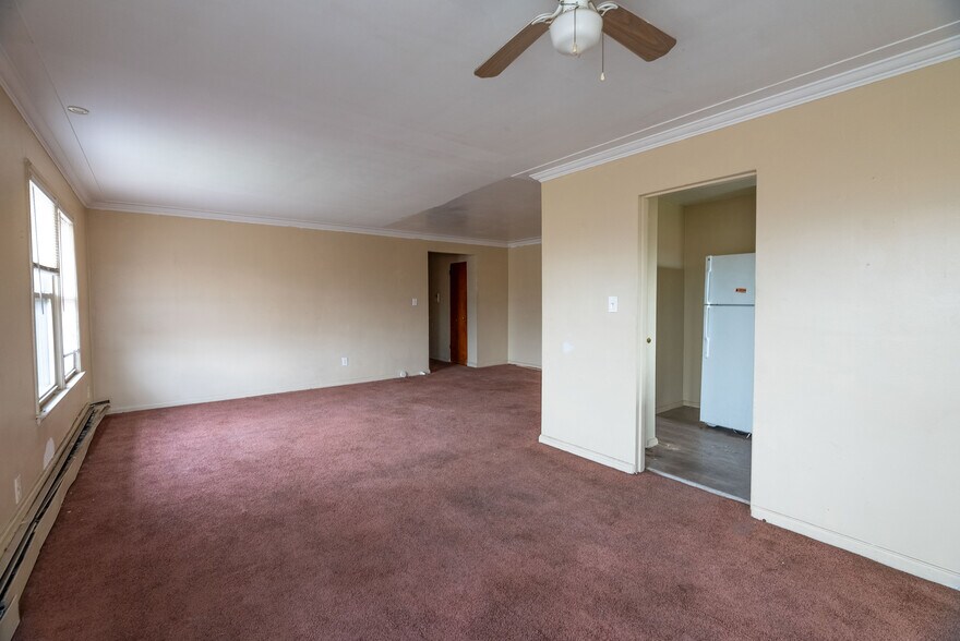 More Photos Of 2017 Burlingame St, Detroit Multifamily For Sale