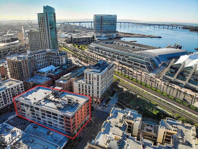More Photos Of 310 5th Ave, San Diego Apartments For Lease