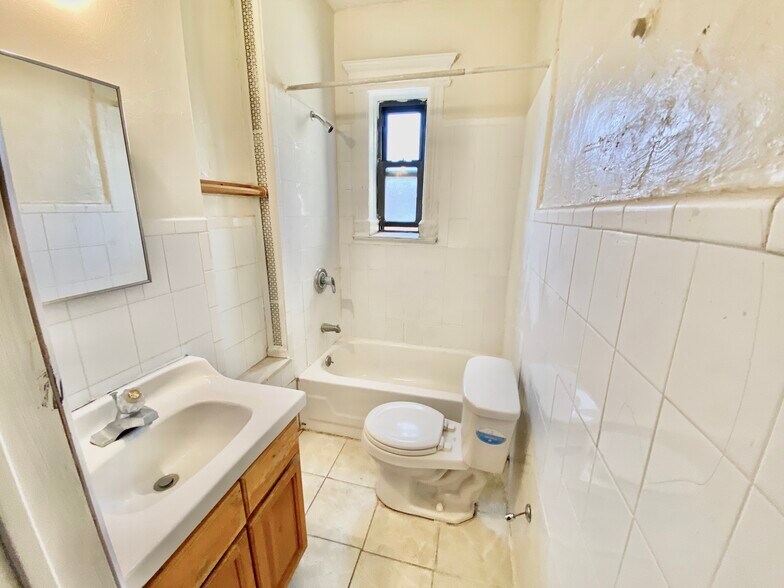 More Photos Of 24 Avenue Ditmars Steinway, Astoria Apartments For Sale
