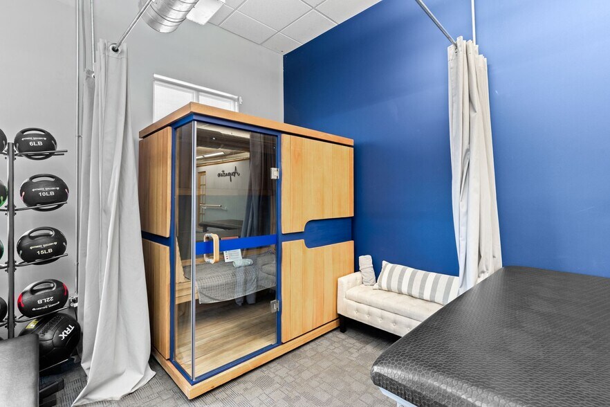 More Photos Of 18335 E 103rd Ave, Commerce City Medical For Sale