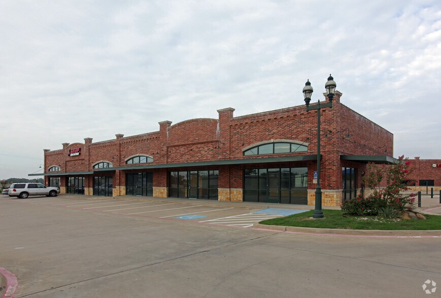 More Photos Of 205 S Main St, Red Oak Unknown For Lease