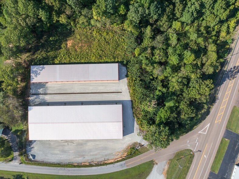 More Photos Of 50 Voss Ln, Huntingdon Self Storage For Sale