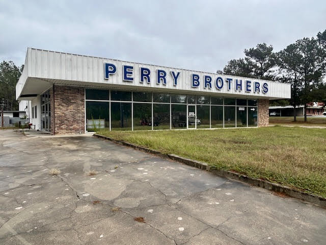 Primary Photo Of 108 Old Highway 98 E, Tylertown Auto Dealership For Sale