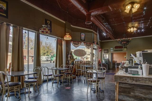 More Photos Of 306 E Don Tyler Ave, Dewey Storefront Retail Office For Sale