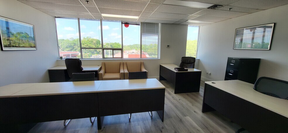 More Photos Of 991-1025 Finch Ave W, Toronto Office For Lease