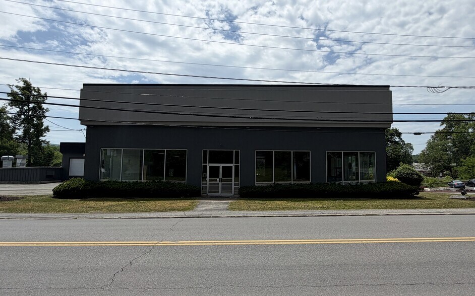 More Photos Of 301 N 9th St, Stroudsburg Auto Dealership For Lease