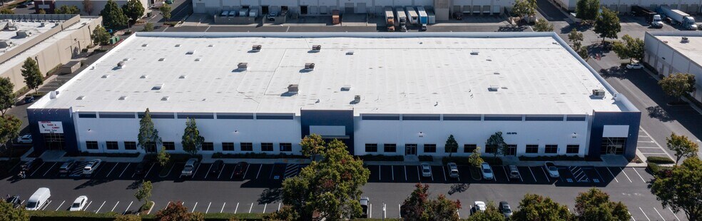 More Photos Of 1919 Monterey Rd, San Jose Warehouse For Lease