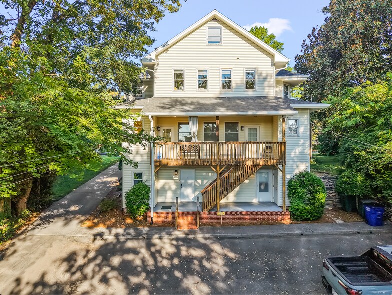 More Photos Of 1066 W Fourth St, Winston-Salem Office For Sale