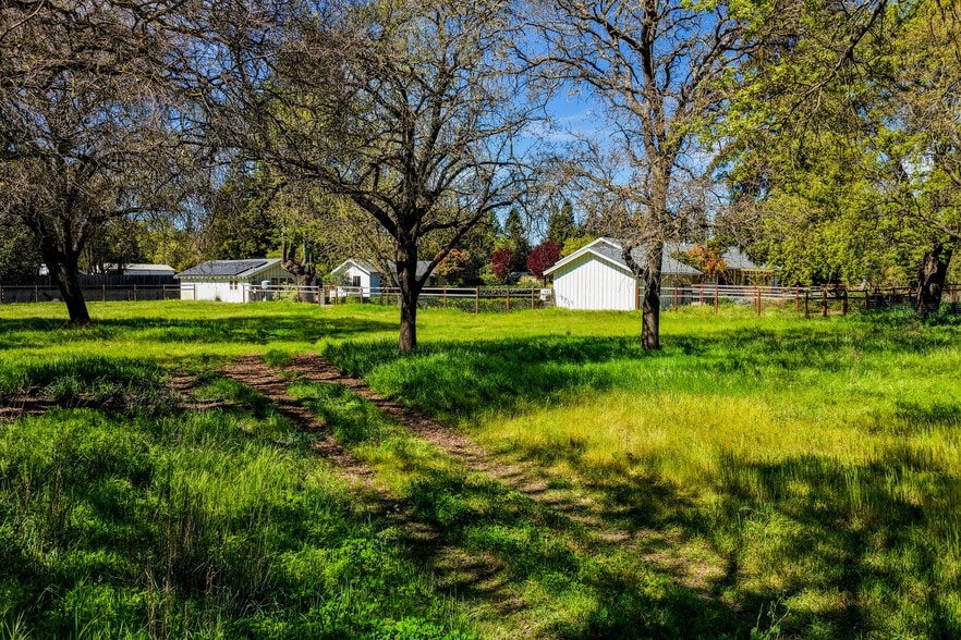 More Photos Of 22666 Broadway, Sonoma Land For Sale