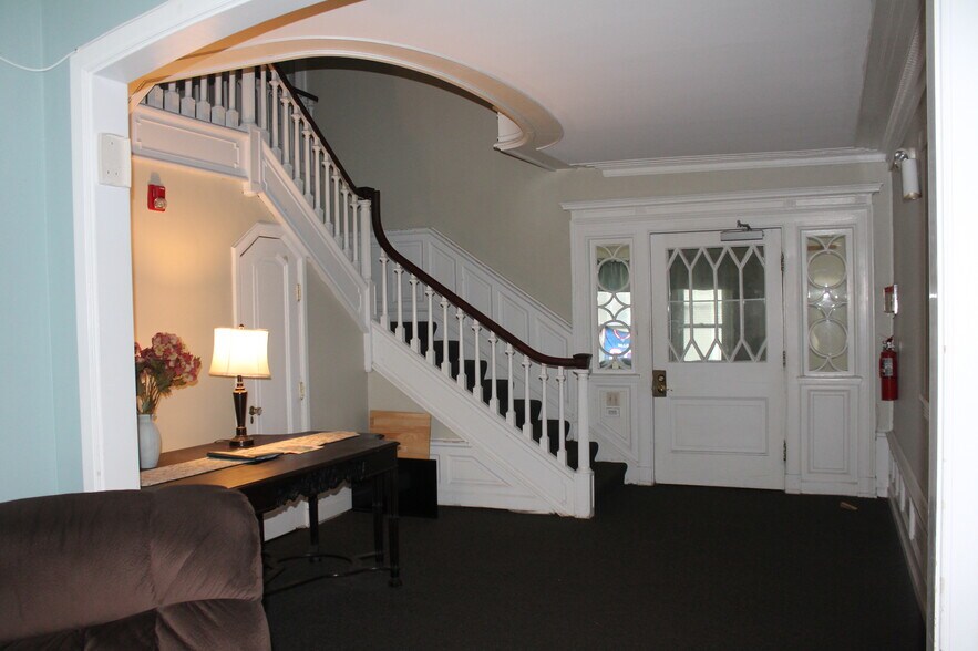 More Photos Of 7200 Lake Shore Rd, Derby Lodge Meeting Hall For Sale