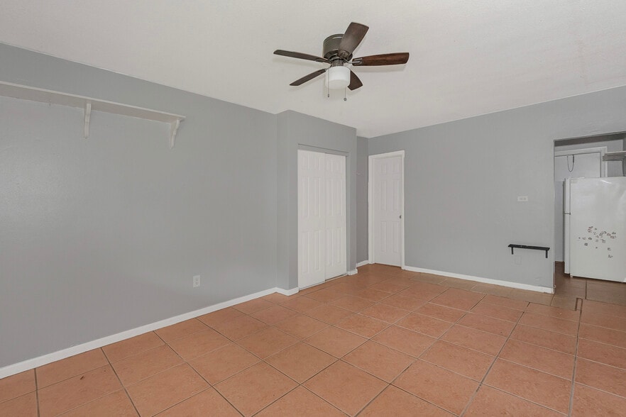 More Photos Of 1911-1915 SW 4th Ave, Fort Lauderdale Apartments For Sale