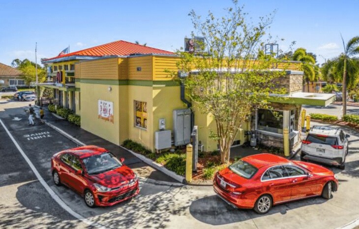 More Photos Of 4526 4th St N, Saint Petersburg Restaurant For Sale