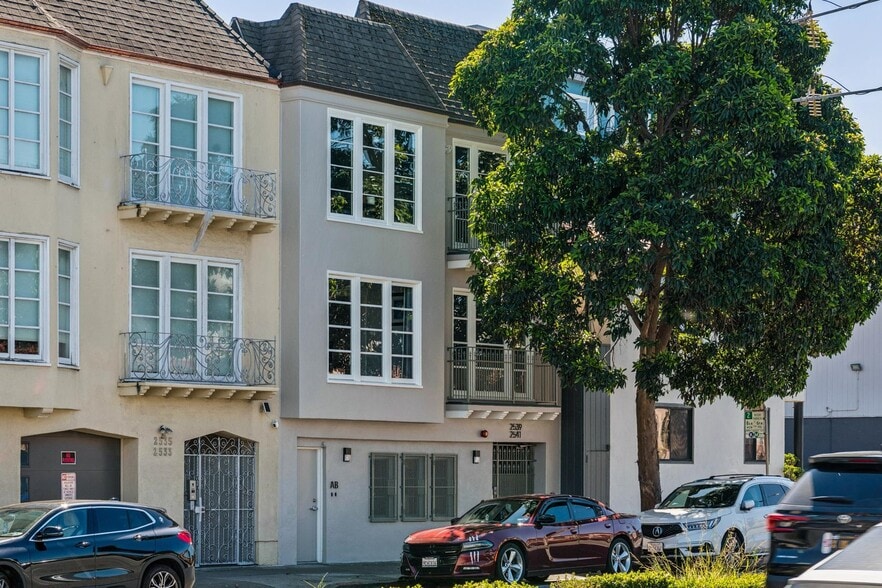 Primary Photo Of 2539-2541 Lombard St, San Francisco Apartments For Sale