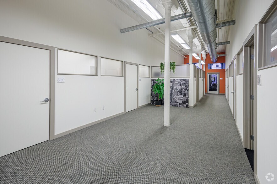 More Photos Of 307 W Baltimore St, Baltimore Loft Creative Space For Lease