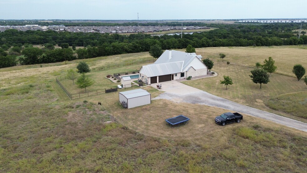 More Photos Of 13340 John Day Rd, Haslet Specialty For Sale