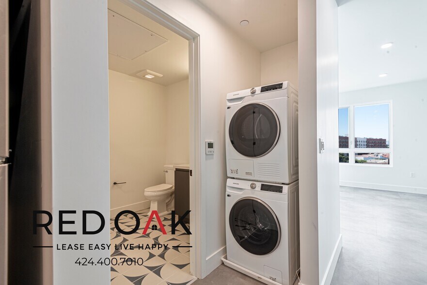 More Photos Of 3450 W 43rd St, Los Angeles Apartments For Lease