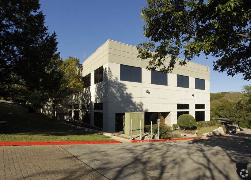 More Photos Of 7004 Bee Caves Rd, Austin Office For Lease