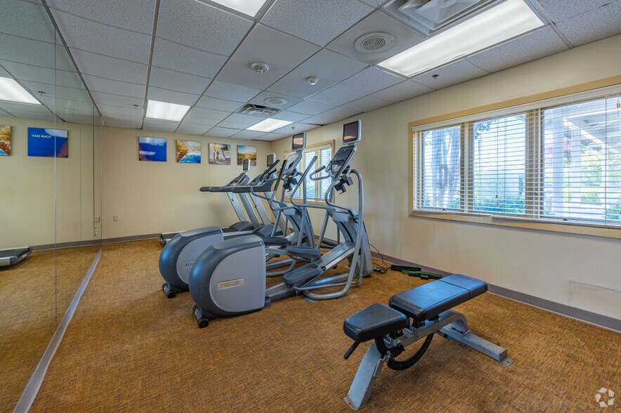 More Photos Of 1922 Skibo Rd, Fayetteville Hotel For Sale