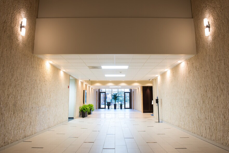 More Photos Of 9990 Richmond Ave, Houston Office For Lease