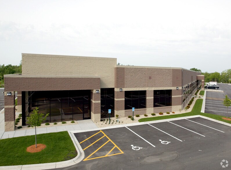 More Photos Of 2955 Lone Oak Dr, Eagan Research And Development For Lease