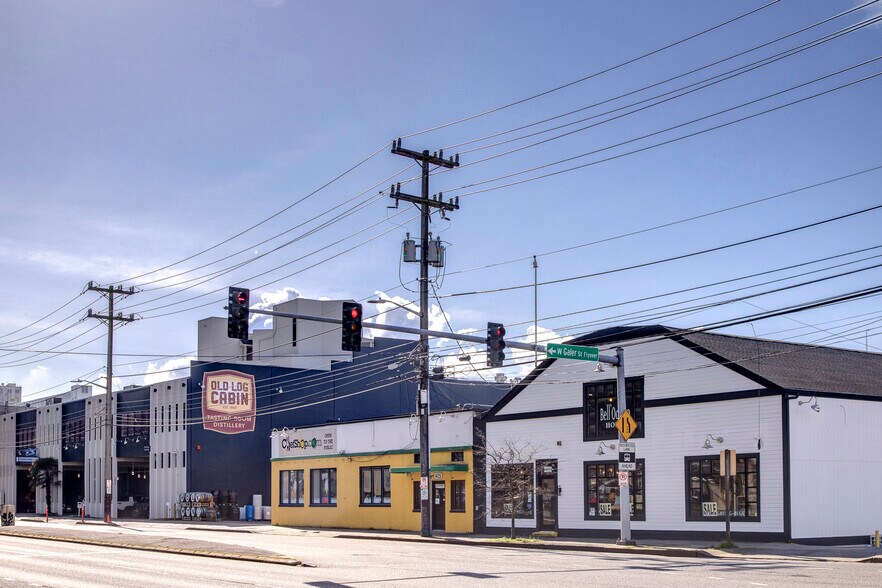 More Photos Of 1415-1419 Elliott Ave W, Seattle Unknown For Lease