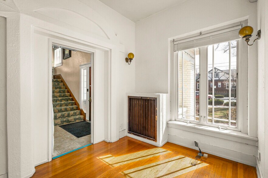 More Photos Of 421 Court St, Reno Office For Lease