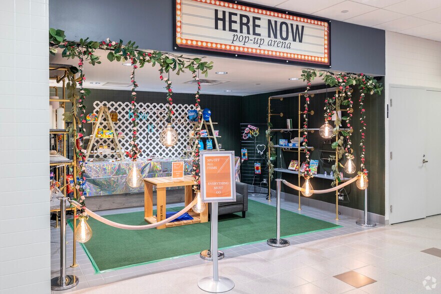 More Photos Of 1950 Innovation Way, Libertyville Office For Lease