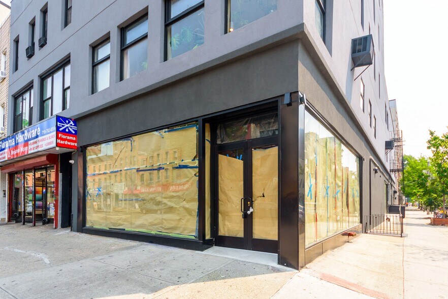 More Photos Of 98 Graham Ave, Brooklyn Apartments For Lease