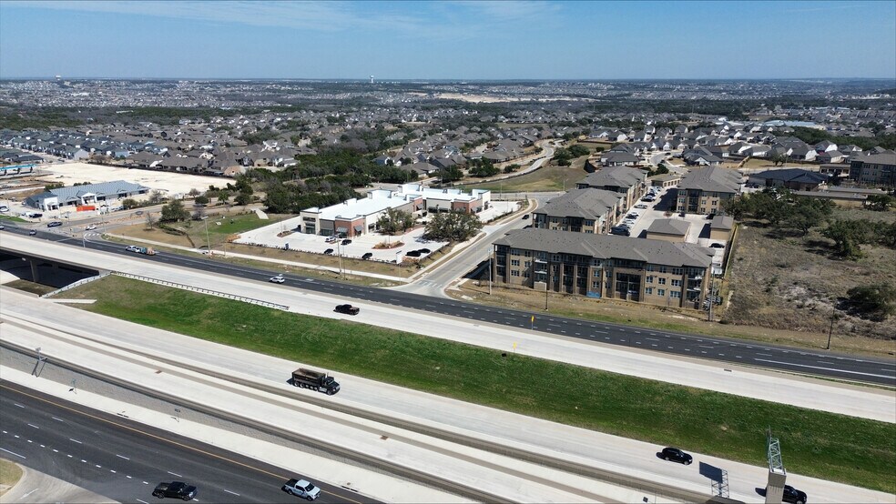 More Photos Of 149 Bulbine Dr, Leander General Retail For Lease